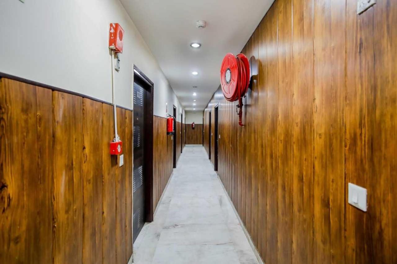 Hotel O Devi Palace Gurgaon Bagian luar foto
